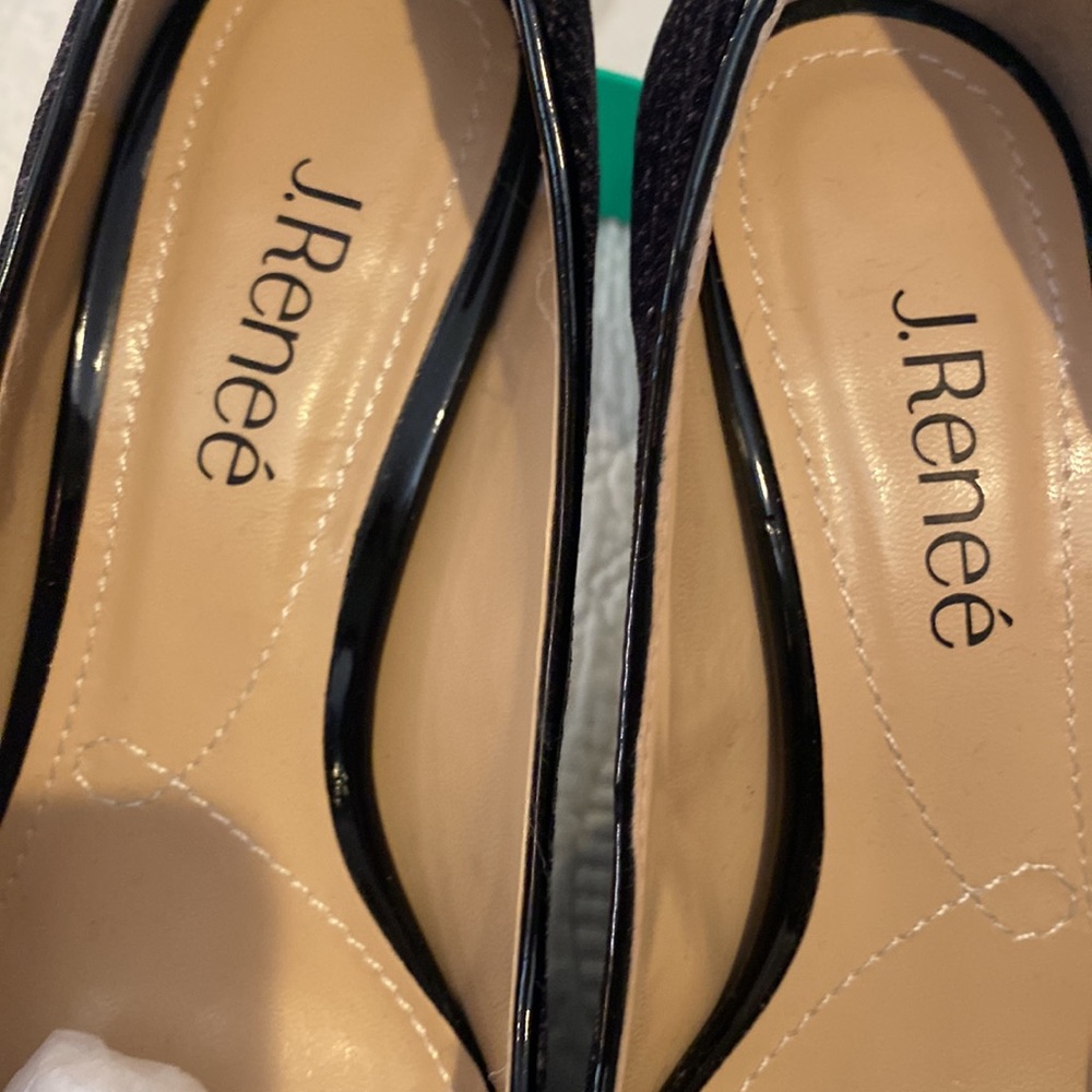 Shoes - Picture 7 of 10
